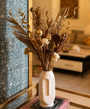 Load image into Gallery viewer, Saga dried flower with vase