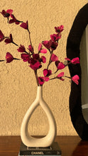 Load image into Gallery viewer, Hollow Vase with Pink Bella set