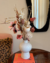 Load image into Gallery viewer, Amalfi dried flower set with vase
