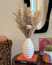 Load image into Gallery viewer, Asolo dried flower set with vase