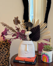 Load image into Gallery viewer, Genoa dried flower set with vase