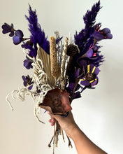 Load image into Gallery viewer, Servo dried flower