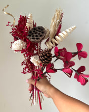 Load image into Gallery viewer, Reine dried flower