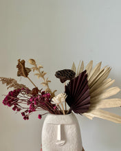Load image into Gallery viewer, Genoa dried flower set with vase