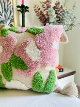 Load image into Gallery viewer, Pink flora Cushion Cover