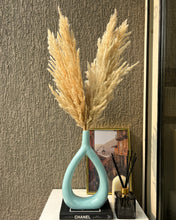 Load image into Gallery viewer, Hollow Vase with Pampas set