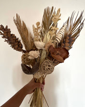 Load image into Gallery viewer, Wood Flora Dried flower (without vase)