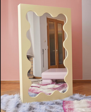 Load image into Gallery viewer, Box Mirror