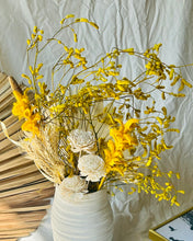 Load image into Gallery viewer, Siena dried flower