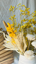 Load image into Gallery viewer, Siena dried flower