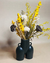 Load image into Gallery viewer, Tuscan Dried set with vase