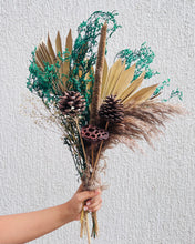 Load image into Gallery viewer, Countryside dried flower