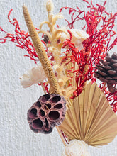 Load image into Gallery viewer, Autumn dried flower