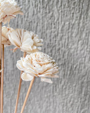 Load image into Gallery viewer, Shola flower