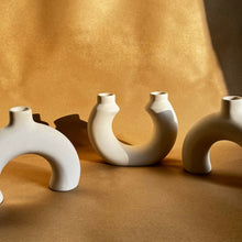 Load image into Gallery viewer, Arch Vase