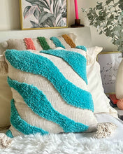 Load image into Gallery viewer, Wavy Tufted Cushion Cover