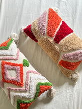 Load image into Gallery viewer, Sunny Tufted Cushion Cover