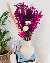 Load image into Gallery viewer, Gourd vase with pink dried set