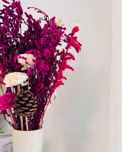 Load image into Gallery viewer, Gourd vase with pink dried set
