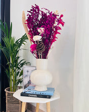Load image into Gallery viewer, Gourd vase with pink dried set