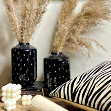 Load image into Gallery viewer, Black Vase