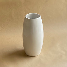 Load image into Gallery viewer, Spherical Vase