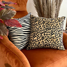 Load image into Gallery viewer, Animal print Cushion