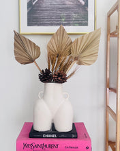 Load image into Gallery viewer, Body vase with Dried flower set