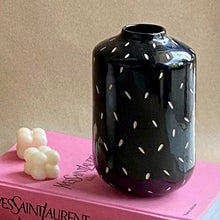 Load image into Gallery viewer, Black Vase