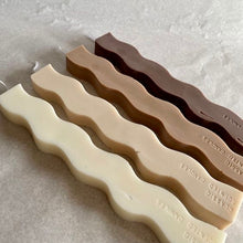 Load image into Gallery viewer, Wavy Soy candle