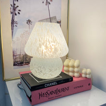 Load image into Gallery viewer, Mushroom Glass Lamp