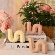 Load image into Gallery viewer, S-Shaped Candle