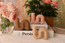 Load image into Gallery viewer, S-Shaped Candle