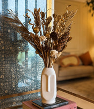 Load image into Gallery viewer, Saga dried flower with vase
