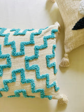 Load image into Gallery viewer, Blue lines Cushion Cover
