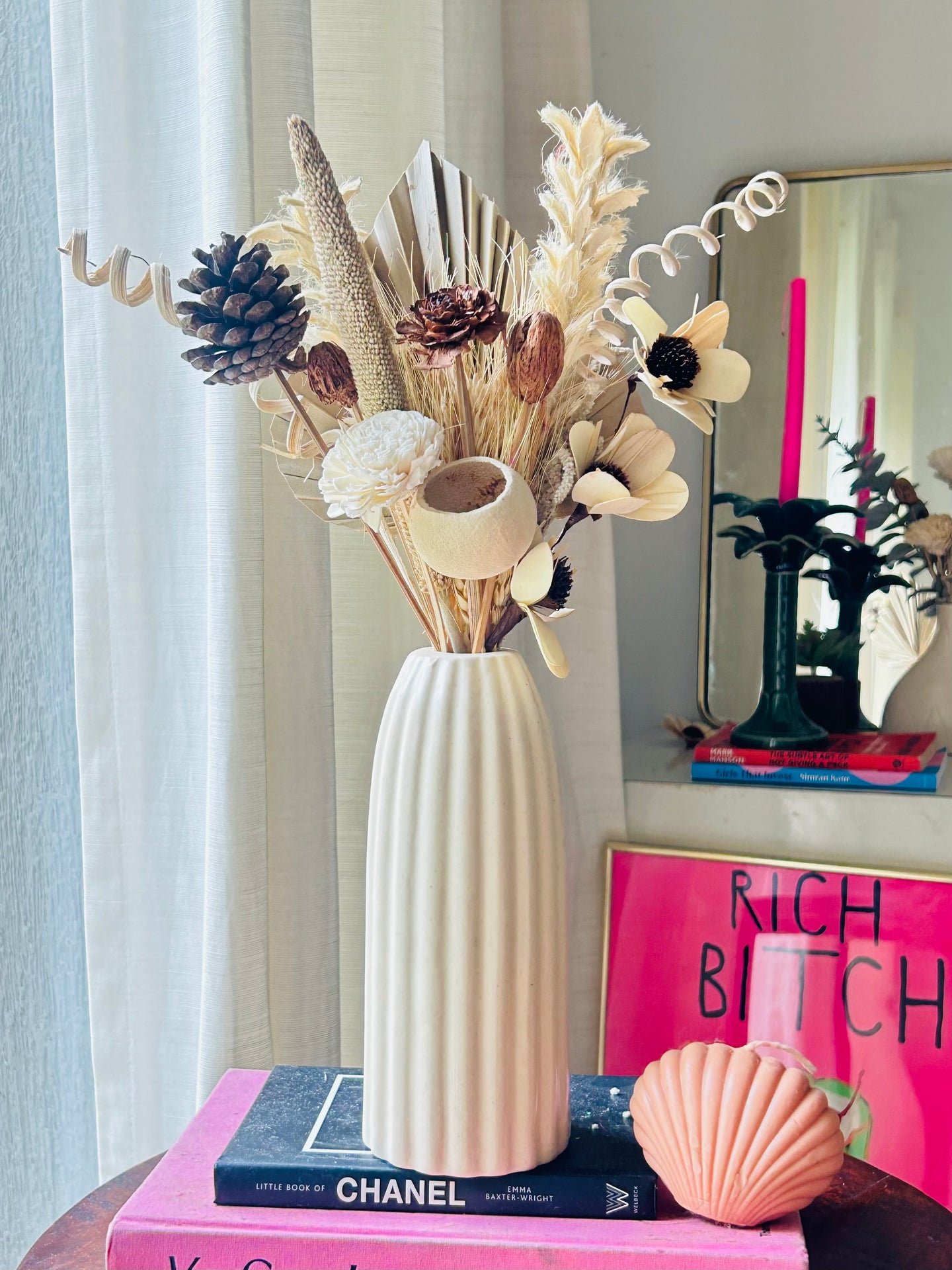 Pine Rose dried flower set with vase