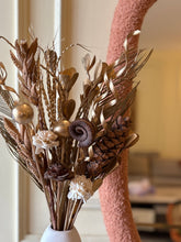 Load image into Gallery viewer, Saga dried flower with vase
