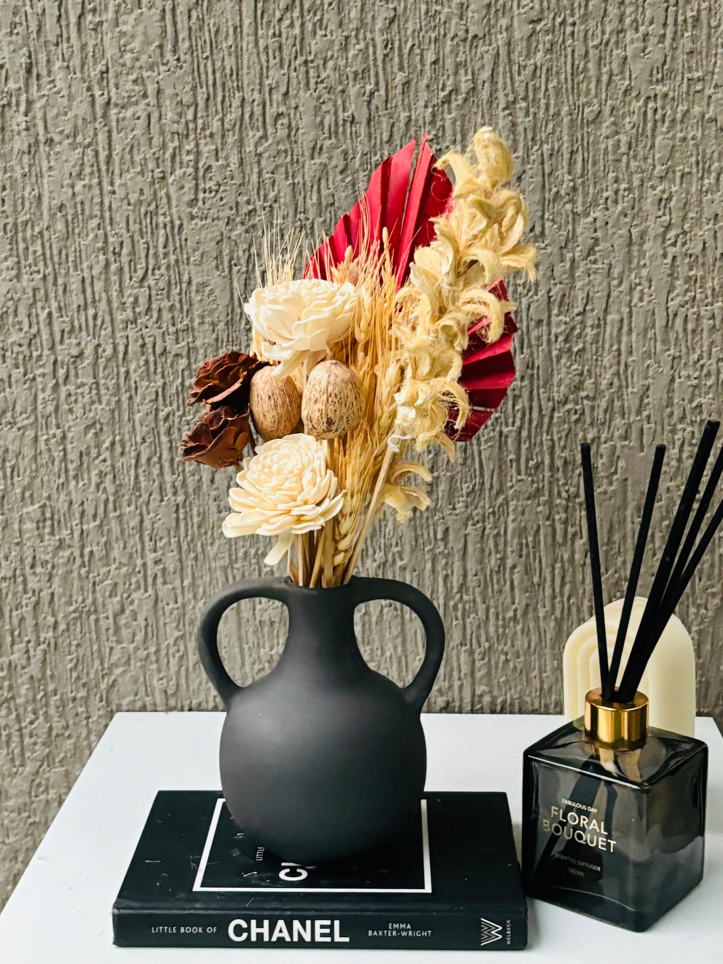 Jin Vase with Dried flower set