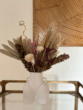 Load image into Gallery viewer, Saint Dried flower set with vase
