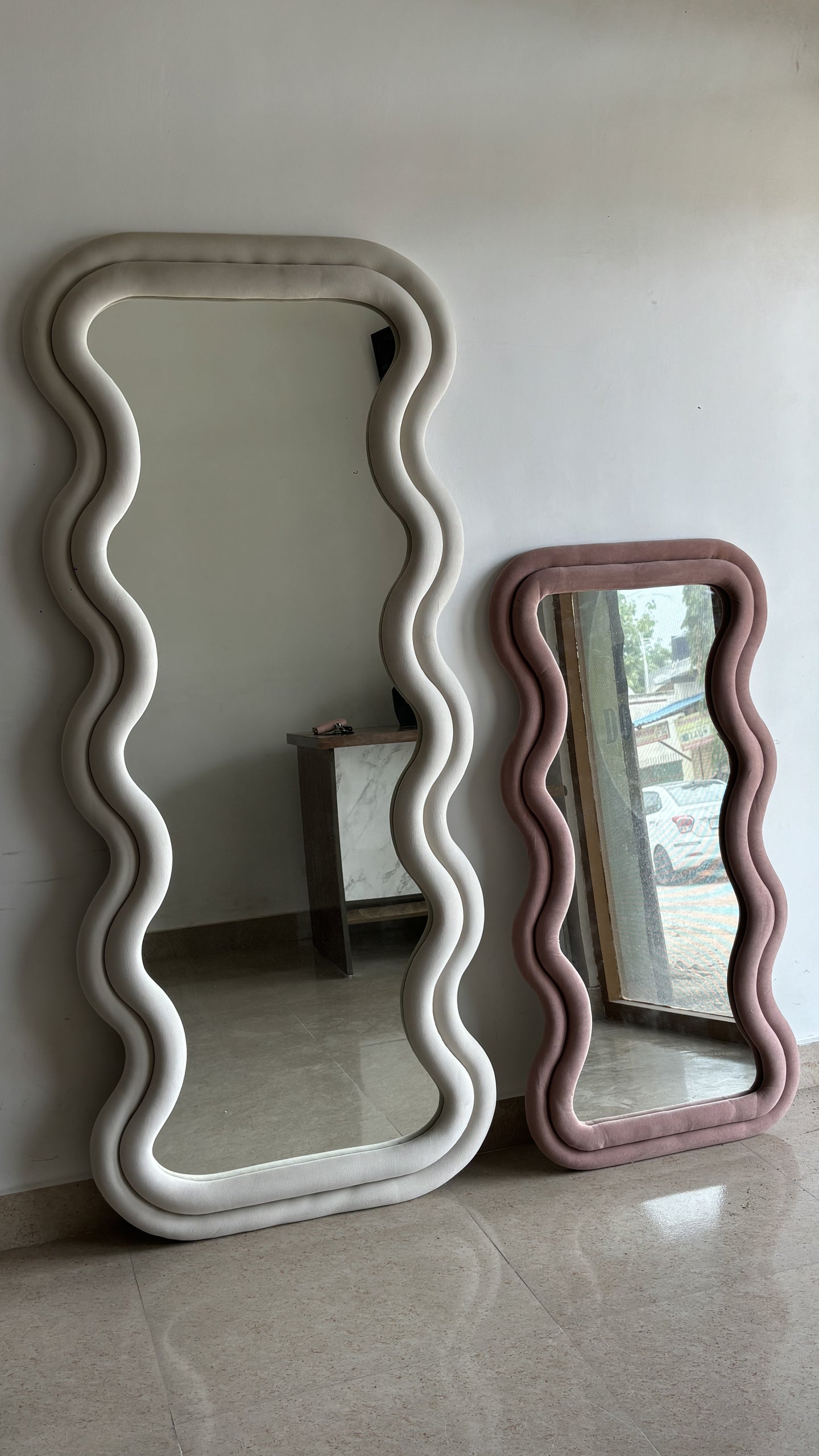 Wavy Mirror