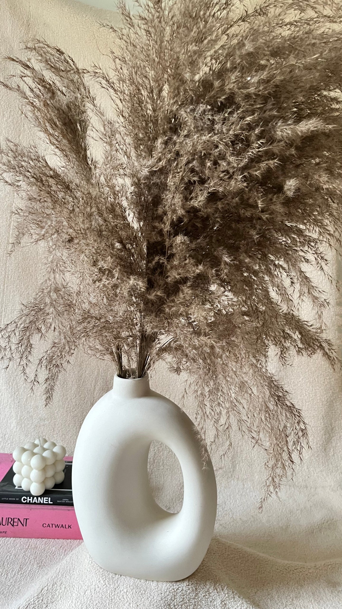 Amber Vase with fluffy Pampas set