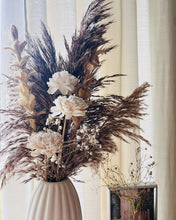 Load image into Gallery viewer, Woodrose dried flower
