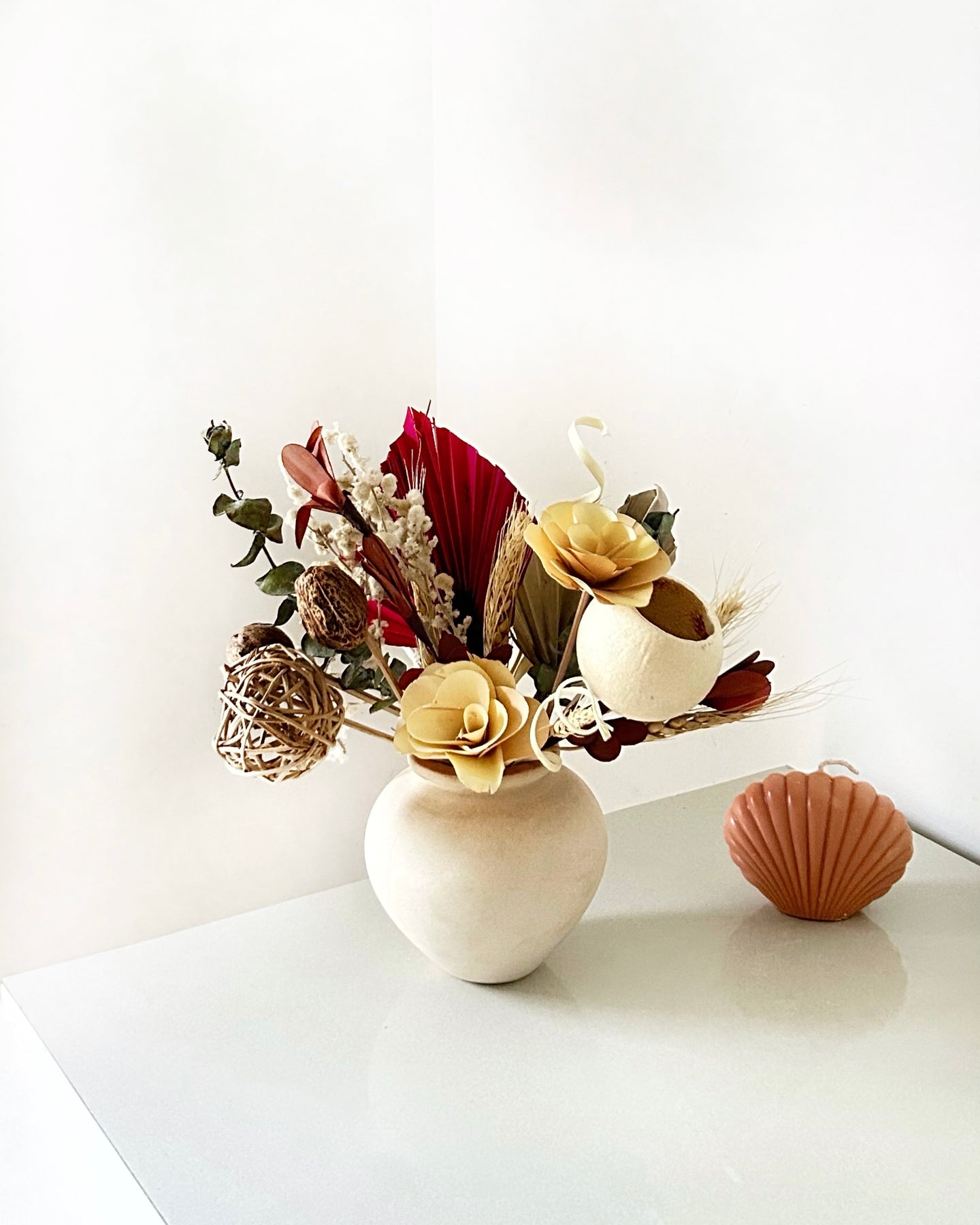 Earth Vase with Dried flower set
