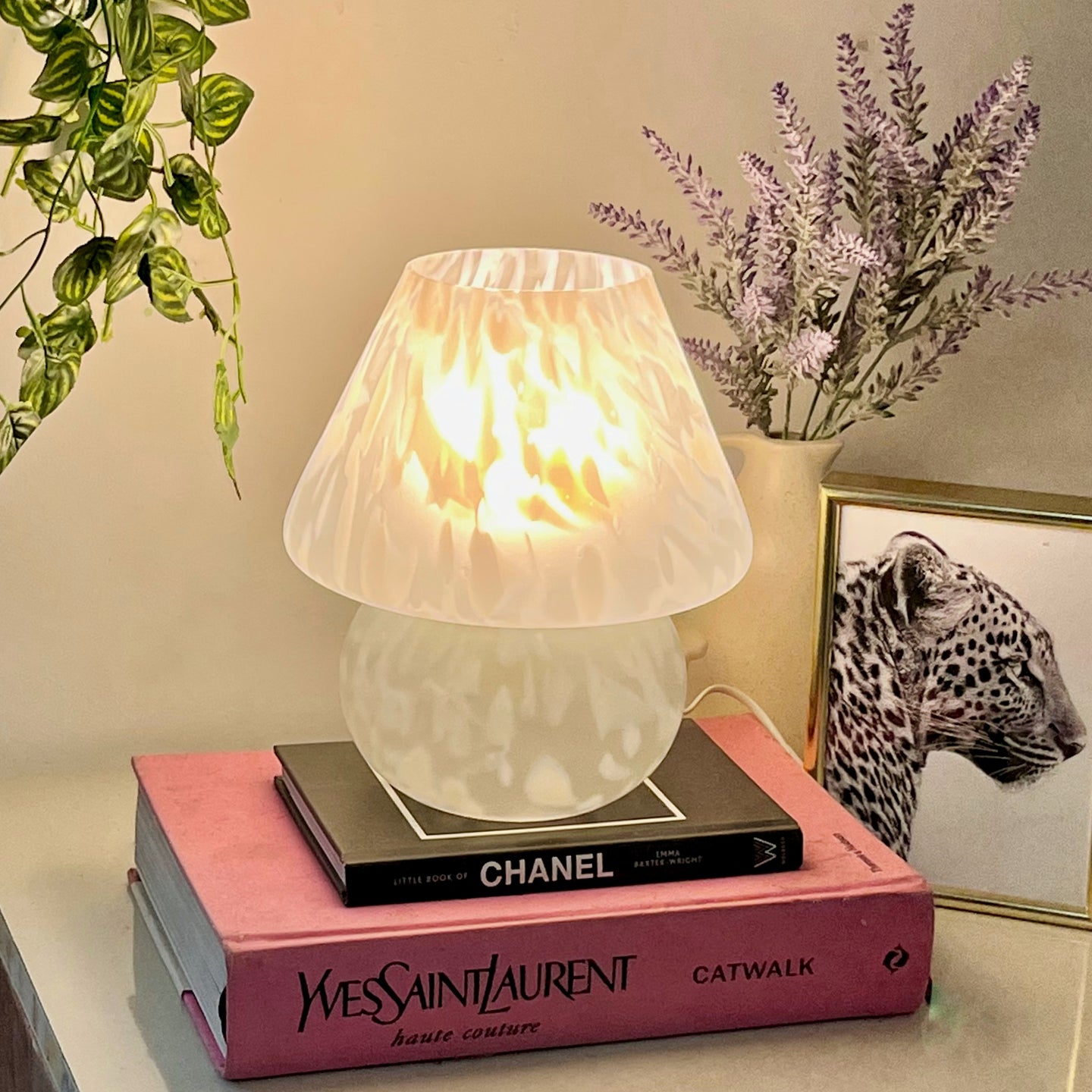 Dreamy Mushroom Glass Lamp
